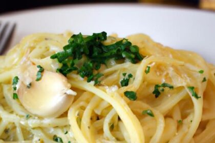 Creamy Roasted Garlic Spaghetti: A Flavorful Italian Classic