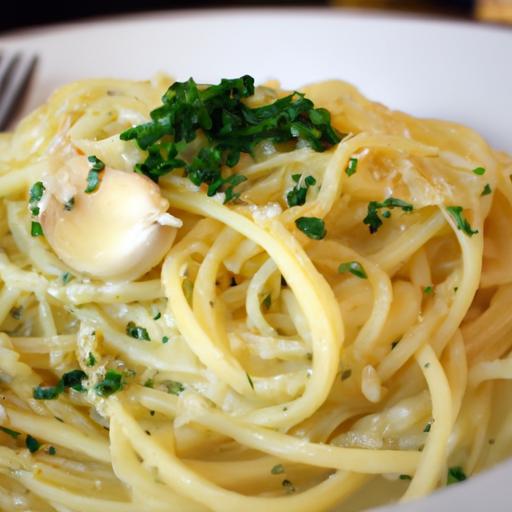 Creamy Roasted Garlic Spaghetti: A Flavorful Italian Classic