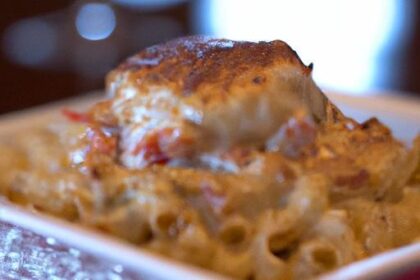 Decadent Lobster Mac & Cheese with Creamy Gruyère Twist