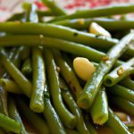 Zesty Steamed Green Beans with Garlic & Fresh Lemon Twist